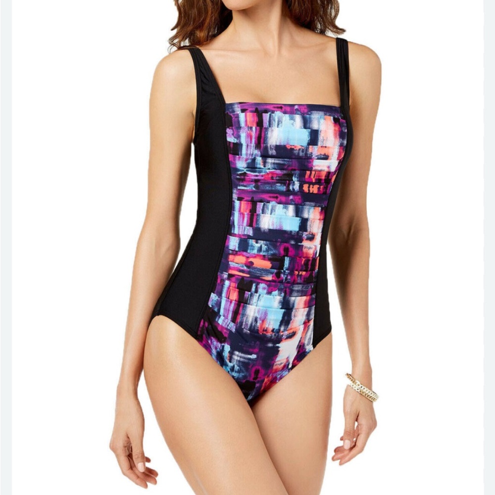 NWT- Calvin Klein Women One piece Swimsuit